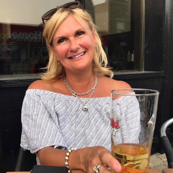 Meet your Posher, Luanne - Picture 1 of 1